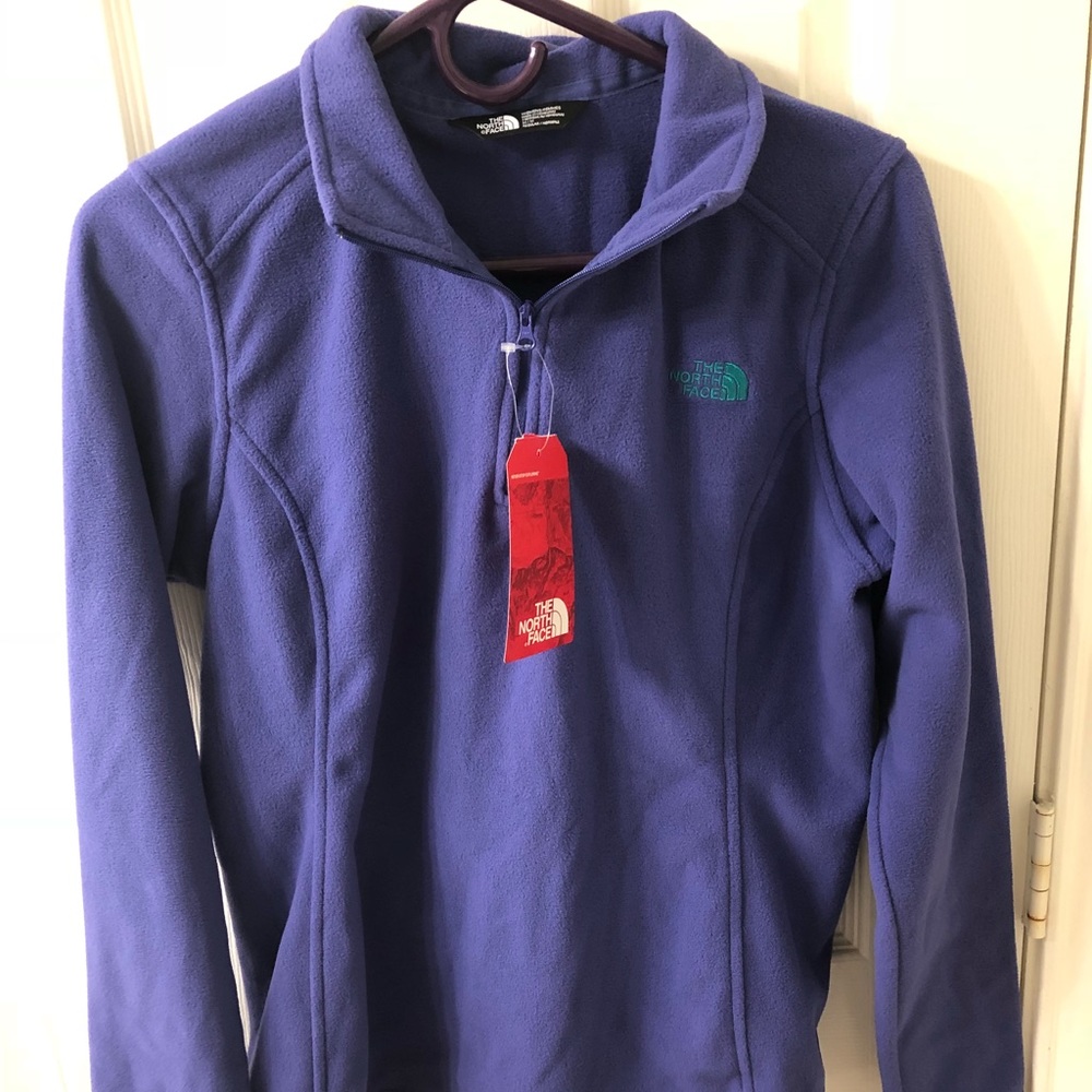 NWT north face pullover